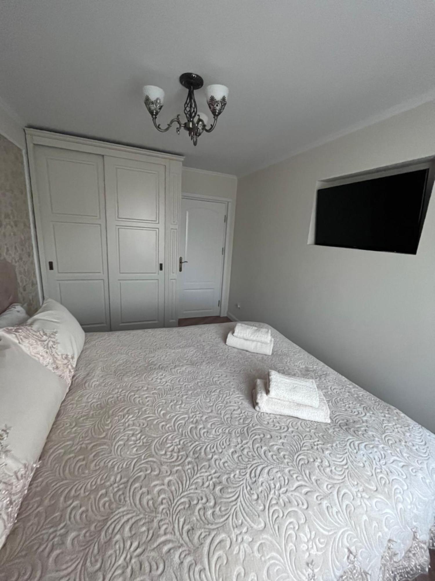Apartament In Botoșani Bagian luar foto